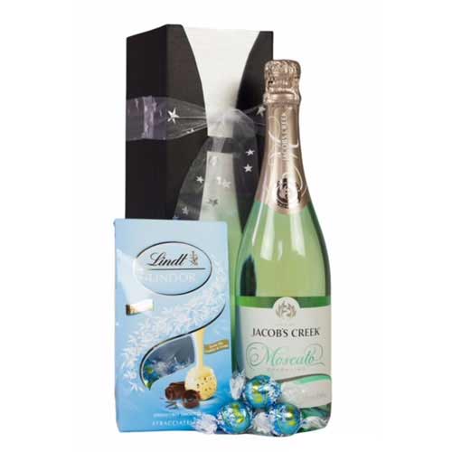 Jacobs Creek Sparkling Moscato and Lindt